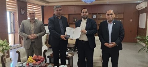 دیدار رئیس ستاد توسعه و بازسازی عتبات عالیات استان کرمانشاه با مدیر عامل و معاونین بانک تجارت استان