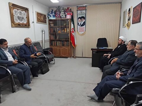 جلسه هماهنگی معاون محترم جذب و فرهنگی جناب آقای سمایی درخصوص فعالیت های اقتصادی ستاد توسعه و بازسازی عتبات عالیات شهرستان سنقر